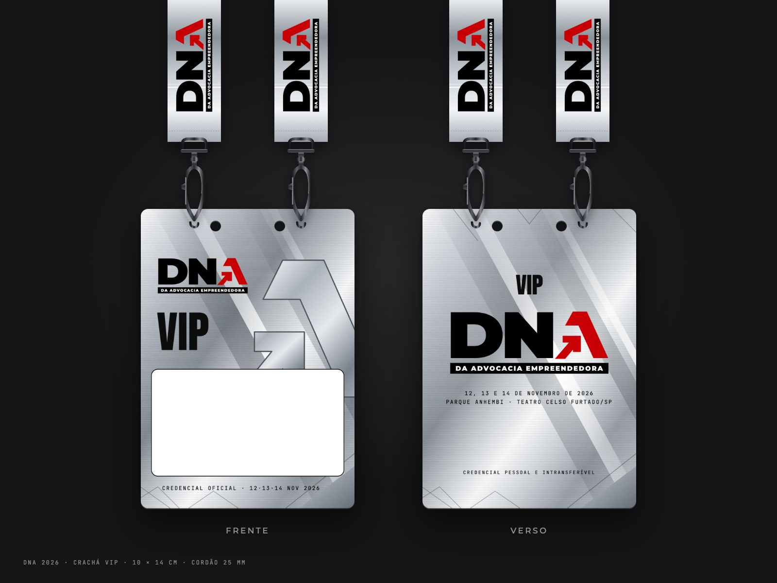 Mockup do crachá VIP, frente e verso, no cordão cinza